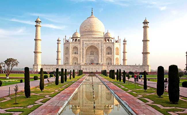 same-day-taj-mahal-tour-by-luxury-car