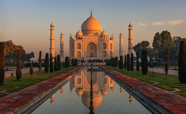 taj-mahal-sunrise-tour-from-delhi